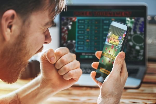 বাংলাদেশের kkbd game প্রোমোশন বিভাগের মোবাইল এবং ডেস্কটপ প্রদর্শন
